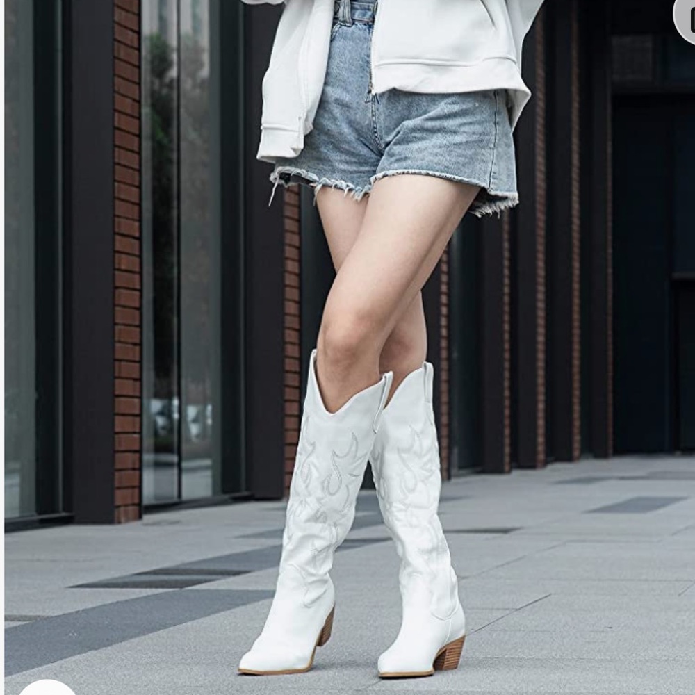 Brand new white cowgirl boots